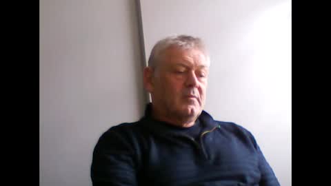 Snapshot of frannkboy61 chatting on May 14, 2026, 9:16 am frannkboy61 online show from May 14, 2026, 9:16 am