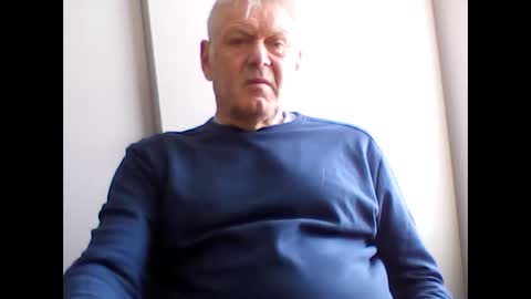 Snapshot of frannkboy61 chatting on May 19, 2026, 8:20 am frannkboy61 online show from May 19, 2026, 8:20 am