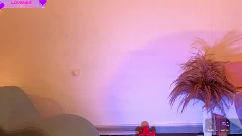 Snapshot of fransheskarossi_ chatting on June 20, 2026, 11:24 am Fransheska online show from June 20, 2026, 11:24 am
