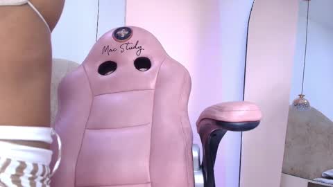 Snapshot of franyeli_5 chatting on November 14, 2025, 7:12 pm FRANYELY online show from November 14, 2025, 7:12 pm