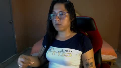 Snapshot of franysteell chatting on November 26, 2025, 12:00 am FRANY STEELL online show from November 26, 2025, 12:00 am