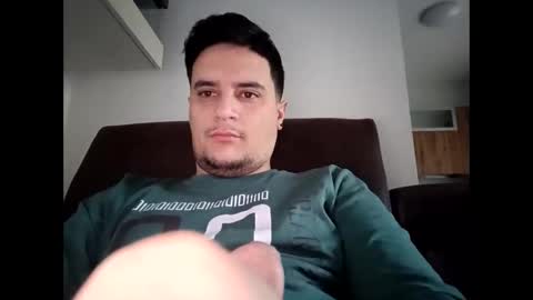 Snapshot of fraromeo2 chatting on February 15, 2025, 7:16 am fraromeo2 online show from February 15, 2025, 7:16 am