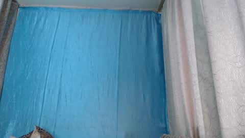 frau_becky online show from December 11, 2024, 10:25 am