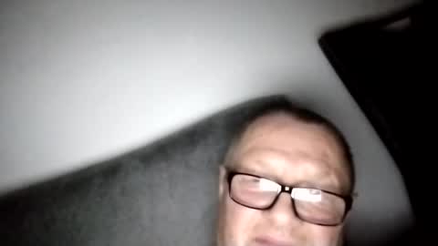 Snapshot of frauenfeind1 chatting on January 31, 2025, 2:49 pm Wolfi online show from January 31, 2025, 2:49 pm
