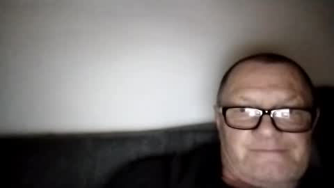 Snapshot of frauenfeind1 chatting on February 24, 2025, 7:33 am Wolfi online show from February 24, 2025, 7:33 am