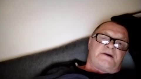 Snapshot of frauenfeind1 chatting on March 3, 2025, 7:10 am Wolfi online show from March 3, 2025, 7:10 am