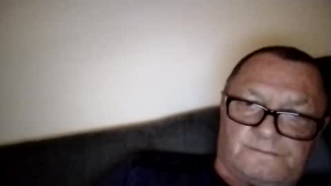 Snapshot of frauenfeind1 chatting on March 10, 2025, 6:27 am Wolfi online show from March 10, 2025, 6:27 am