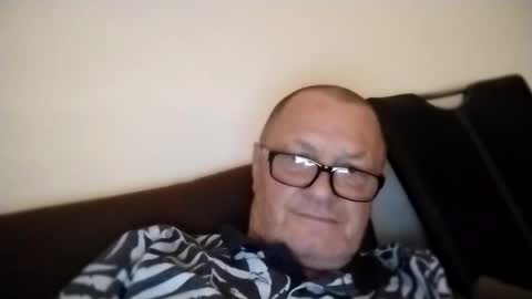 Snapshot of frauenfeind1 chatting on September 9, 2025, 6:24 am Wolfi online show from September 9, 2025, 6:24 am