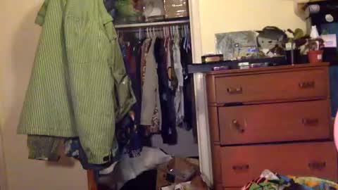 Squirrel twink online show from March 22, 2026, 9:34 am