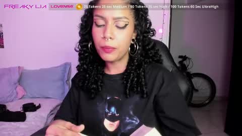 Lia Gomez online show from February 25, 2025, 2:58 am