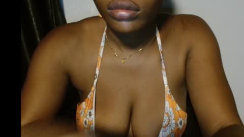 luna online show from October 15, 2025, 2:33 am
