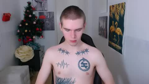 fredd_xanderrs online show from December 11, 2024, 2:30 am