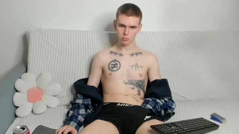 fredd_xanderrs online show from January 11, 2025, 5:31 am