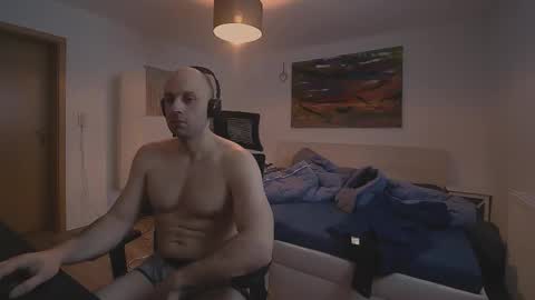 freddow online show from March 5, 2026, 12:56 pm