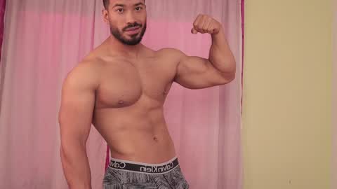 Snapshot of freddsexxx chatting on January 14, 2025, 2:22 pm FredSeXXX online show from January 14, 2025, 2:22 pm