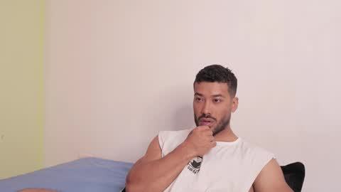 Snapshot of freddsexxx chatting on March 8, 2025, 2:51 pm FredSeXXX online show from March 8, 2025, 2:51 pm