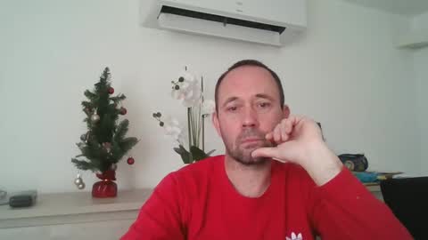 fredodu41 online show from December 15, 2024, 1:11 pm