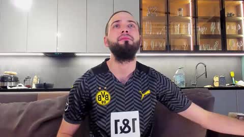 Andrew online show from November 6, 2025, 3:24 pm