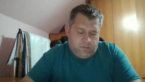 freeboy80180 online show from October 14, 2025, 4:41 pm