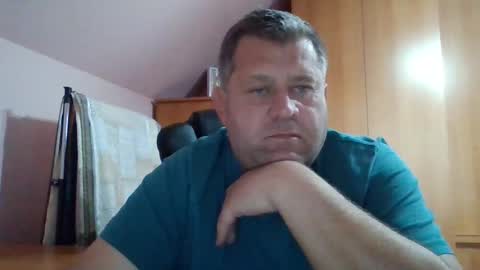 freeboy80180 online show from November 18, 2025, 2:43 pm