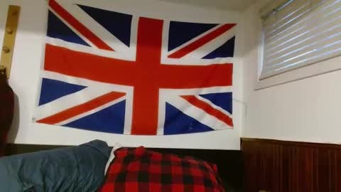 Snapshot of freemee1 chatting on November 17, 2025, 9:42 pm onenutwonder online show from November 17, 2025, 9:42 pm