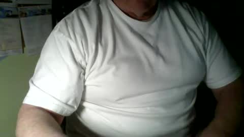 Single4Now online show from January 8, 2025, 1:00 am