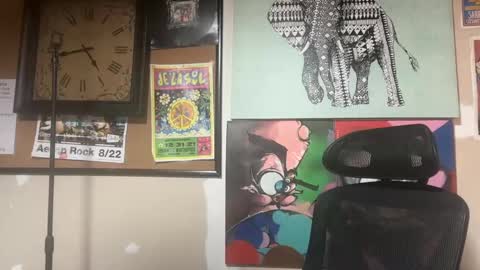 freeyourmind247 online show from February 1, 2025, 1:02 am