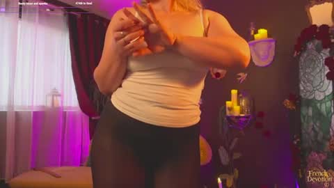 Louise or Lou 3 online show from July 7, 2026, 5:50 pm