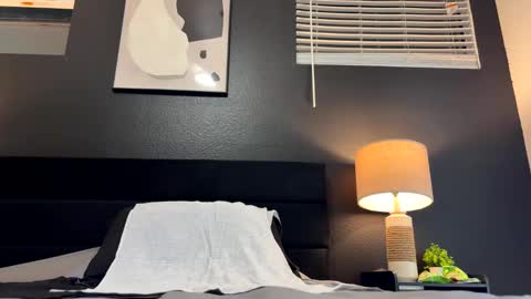 frenchcouple739 online show from December 3, 2024, 7:10 am