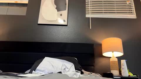 frenchcouple739 online show from December 3, 2024, 11:44 am