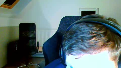 French fries online show from October 24, 2025, 5:09 pm