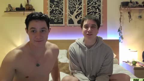 French Horny Bibs online show from January 24, 2025, 9:26 pm