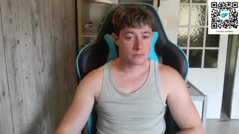 Snapshot of frenchhornybibs chatting on May 18, 2026, 9:26 am French Horny Bibs online show from May 18, 2026, 9:26 am