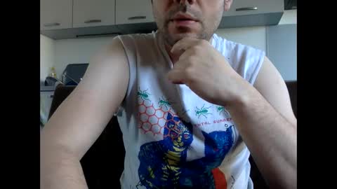 frenchy_from_paris online show from April 4, 2026, 3:20 pm