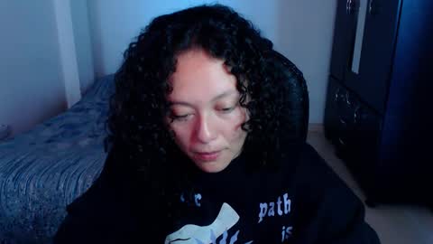 Louise  online show from November 7, 2025, 1:00 pm