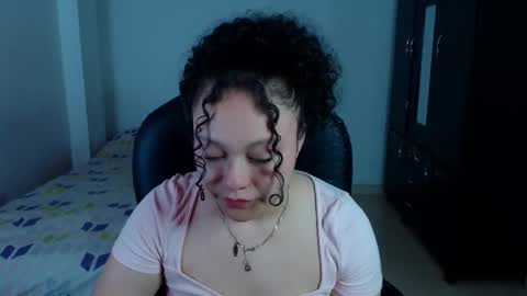 Louise  online show from December 19, 2025, 11:17 am