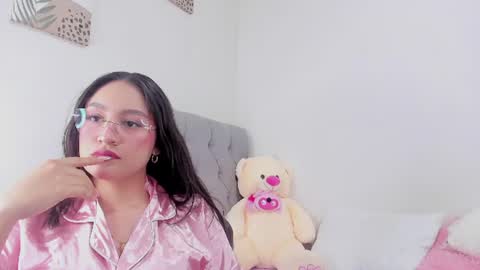 freya_sweet09 online show from June 21, 2026, 7:44 am