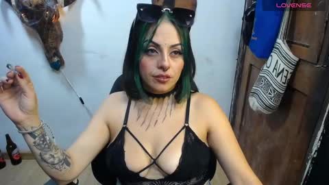 freyaa_sorceress online show from December 10, 2024, 9:44 am
