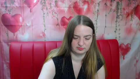 Snapshot of freyadak chatting on May 19, 2026, 5:19 pm FreyaDak online show from May 19, 2026, 5:19 pm