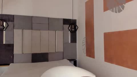  ALIS AND ALEX  online show from November 30, 2025, 3:21 am