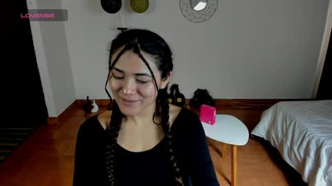Snapshot of freyarouge chatting on April 25, 2026, 2:36 pm freyarouge online show from April 25, 2026, 2:36 pm