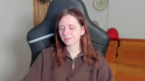 Snapshot of freyavey chatting on February 16, 2026, 5:36 am FreyaVey online show from February 16, 2026, 5:36 am