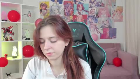 Snapshot of freyavey chatting on February 17, 2026, 5:15 am FreyaVey online show from February 17, 2026, 5:15 am