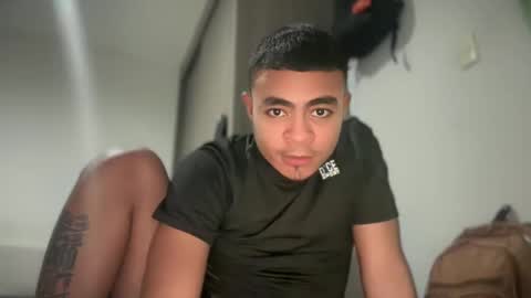 freyva_ online show from January 22, 2025, 12:16 am