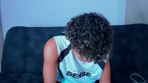 freyva_ online show from June 12, 2026, 6:51 pm