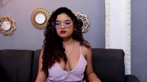 Frezzita online show from January 7, 2026, 7:38 pm