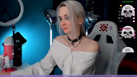 Snapshot of frida_fortune chatting on January 28, 2025, 10:56 am Frida A boost to fortune for the one who gives a thumbs up and a bonus lucky for those who support me by joining the fanclub online show from January 28, 2025, 10:56 am