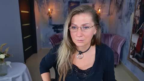 Frida Tander online show from September 11, 2025, 5:46 pm