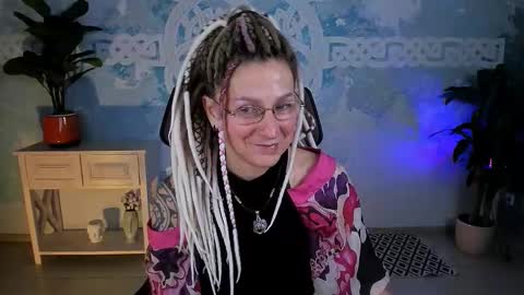 Frida Tander online show from February 6, 2026, 5:12 am