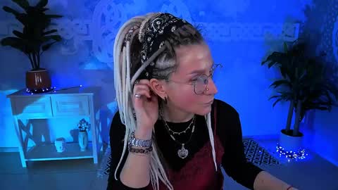 Frida Tander online show from April 7, 2026, 5:19 am